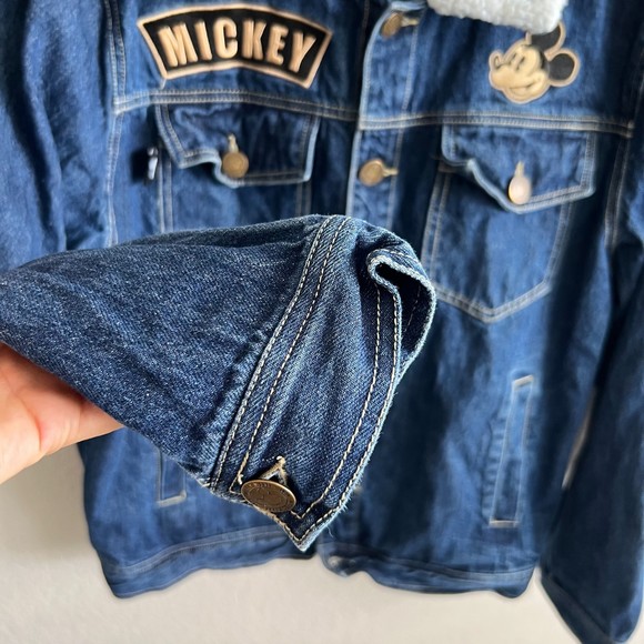 DISNEY Mickey Mouse Sherpa Collar Denim Jean Jacket Womens Medium - Picture 6 of 10